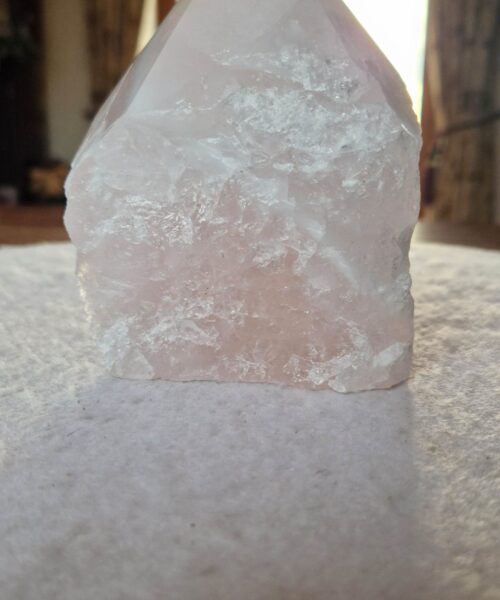 Large Rose Quartz Pink Crystal 3 Quartz Tower Points Polished Tip Gemstones Natural 1.167g H12xW9xD8cm