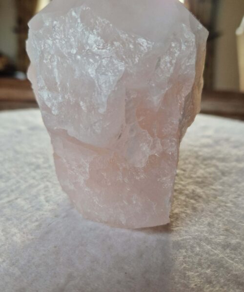Large Rose Quartz Pink Crystal 4 Quartz Tower Points Polished Tip Gemstones Natural 815g H11.5xW9xD7.5cm - Image 3