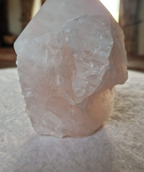 Large Rose Quartz Pink Crystal 4 Quartz Tower Points Polished Tip Gemstones Natural 815g H11.5xW9xD7.5cm - Image 4
