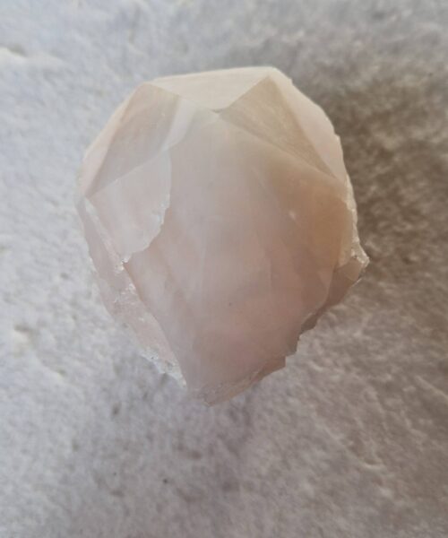 Large Rose Quartz Pink Crystal 4 Quartz Tower Points Polished Tip Gemstones Natural 815g H11.5xW9xD7.5cm - Image 8