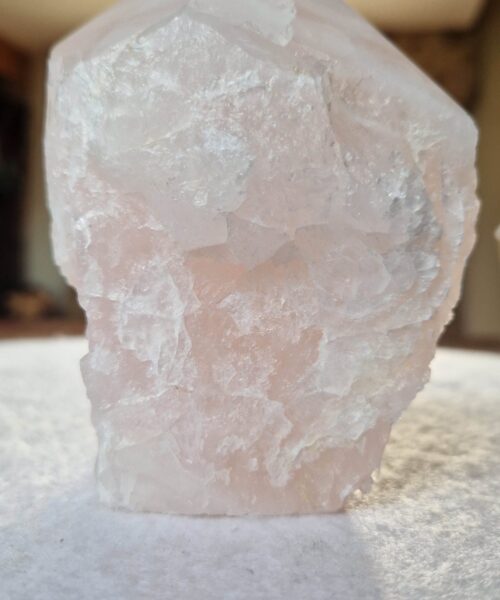 Large Rose Quartz Pink Crystal 4 Quartz Tower Points Polished Tip Gemstones Natural 815g H11.5xW9xD7.5cm - Image 9
