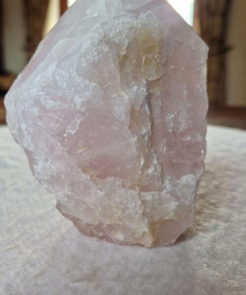 Large Rose Quartz Pink Crystal 7 Quartz Tower Points Polished Tip Gemstones Natural 807g H12xW8.5xD6.5cm - Image 3