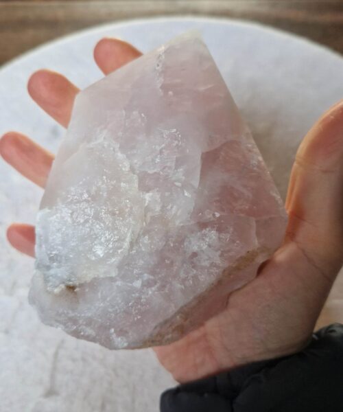 Large Rose Quartz Pink Crystal 7 Quartz Tower Points Polished Tip Gemstones Natural 807g H12xW8.5xD6.5cm - Image 6