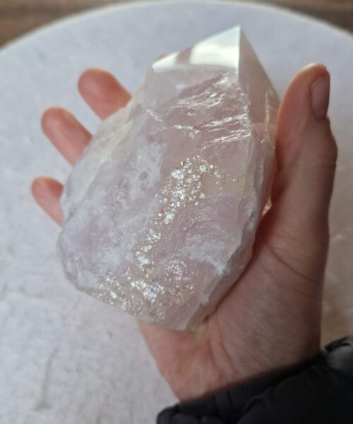 Large Rose Quartz Pink Crystal 7 Quartz Tower Points Polished Tip Gemstones Natural 807g H12xW8.5xD6.5cm - Image 7