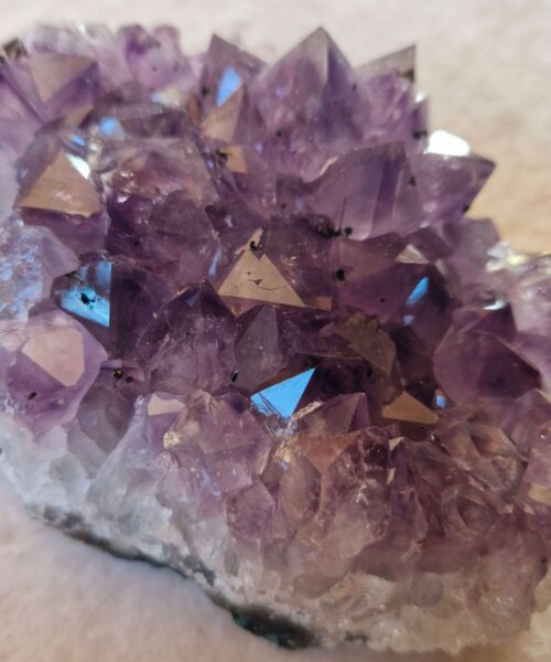 Large Premium High Grade Amethyst Raw Druzy Cluster Piece 35 - 792g H6xW12xD9cm - Image 9