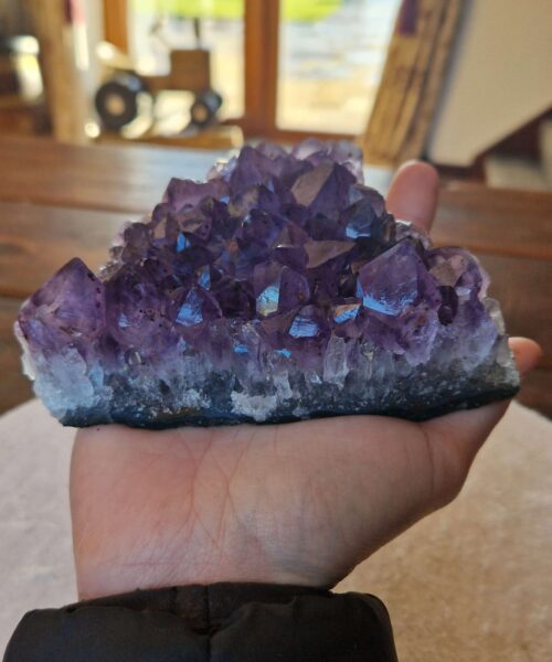Large Premium High Grade Amethyst Raw Druzy Cluster Piece 38 - 673g H4.5xW13xD9.5cm - Image 8