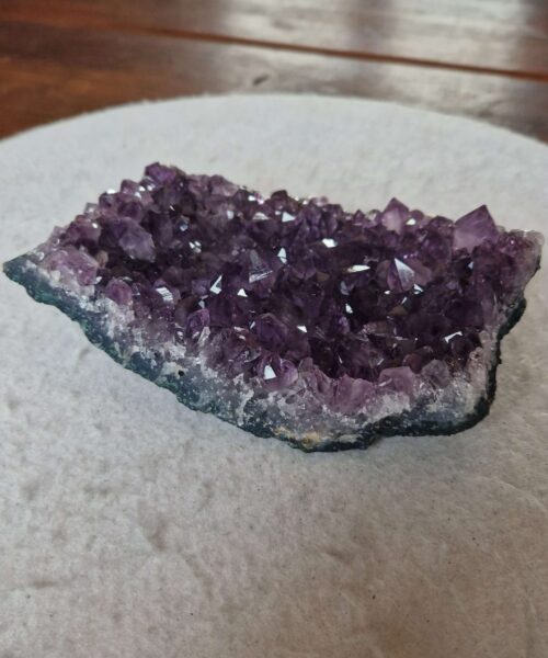 Large Premium High Grade Amethyst Raw Druzy Cluster Piece 42 - 866g H5xW15.5xD10cm - Image 3