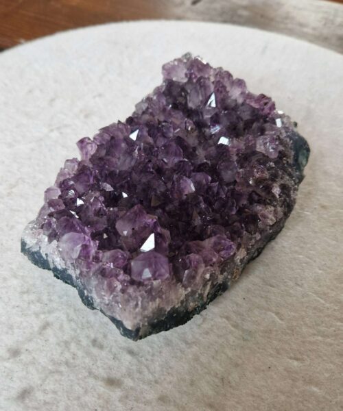 Large Premium High Grade Amethyst Raw Druzy Cluster Piece 42 - 866g H5xW15.5xD10cm - Image 5