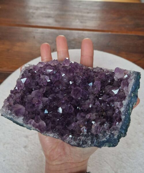 Large Premium High Grade Amethyst Raw Druzy Cluster Piece 42 - 866g H5xW15.5xD10cm - Image 9