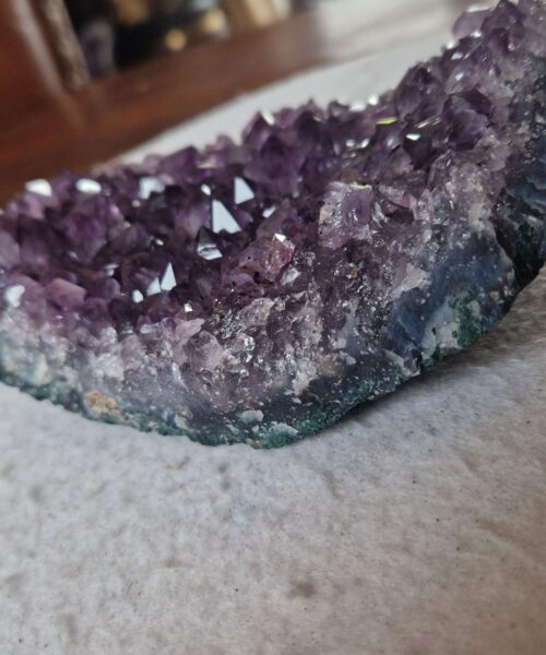 Large Premium High Grade Amethyst Raw Druzy Cluster Piece 42 - 866g H5xW15.5xD10cm - Image 10