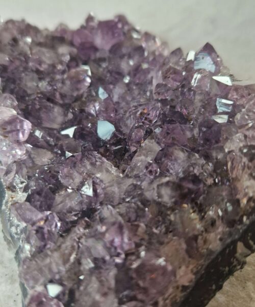 Large Premium High Grade Amethyst Raw Druzy Cluster Piece 44 - 523g H4xW14xD8.5cm - Image 10