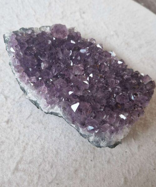 Alternative view of Large Premium High Grade Amethyst Raw Druzy Cluster Piece 45 - 753g H5xW15xD10cm