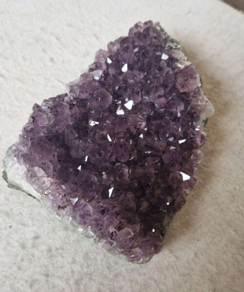 Large Premium High Grade Amethyst Raw Druzy Cluster Piece 45 - 753g H5xW15xD10cm - Image 4