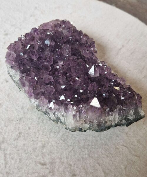 Large Premium High Grade Amethyst Raw Druzy Cluster Piece 45 - 753g H5xW15xD10cm - Image 6