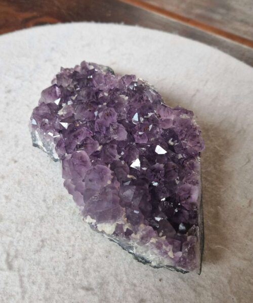 Large Premium High Grade Amethyst Raw Druzy Cluster Piece 46 - 837g H5.5xW19xD9cm - Image 3