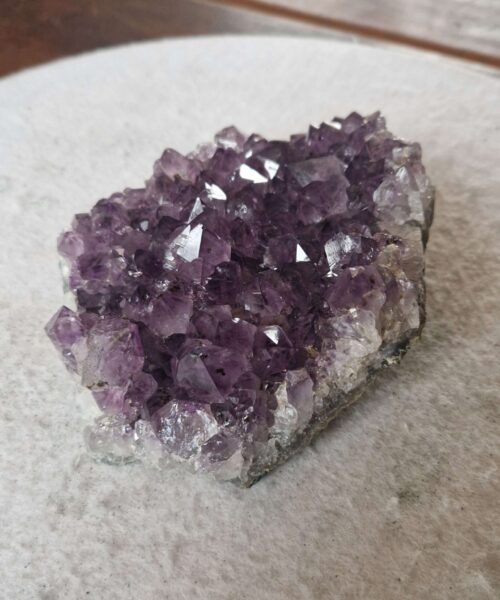 Large Premium High Grade Amethyst Raw Druzy Cluster Piece 48 - 732g H5.5xW15xD11cm - Image 4