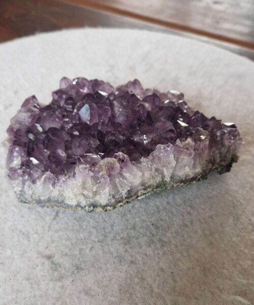 Large Premium High Grade Amethyst Raw Druzy Cluster Piece 48 - 732g H5.5xW15xD11cm - Image 5