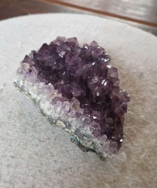 Large Premium High Grade Amethyst Raw Druzy Cluster Piece 48 - 732g H5.5xW15xD11cm - Image 6
