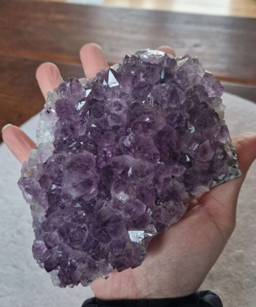 Large Premium High Grade Amethyst Raw Druzy Cluster Piece 48 - 732g H5.5xW15xD11cm - Image 9