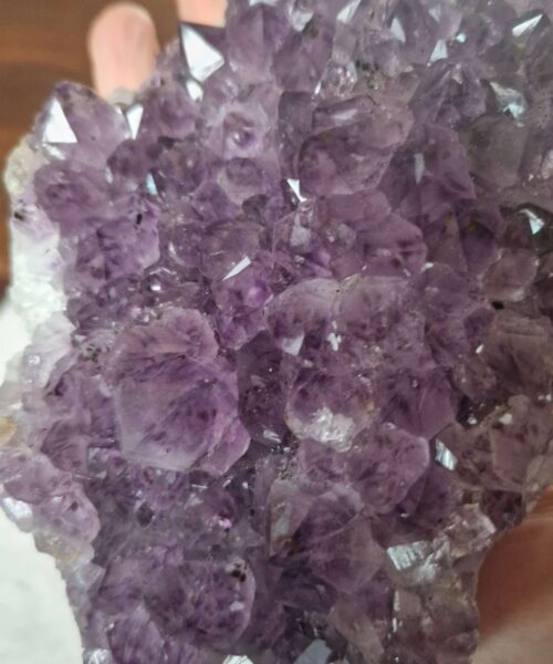 Large Premium High Grade Amethyst Raw Druzy Cluster Piece 48 - 732g H5.5xW15xD11cm - Image 10