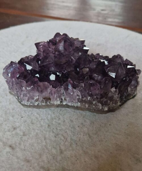 Large Premium High Grade Amethyst Raw Druzy Cluster Piece 49 - 836g H5.5xW14xD8.5cm - Image 2