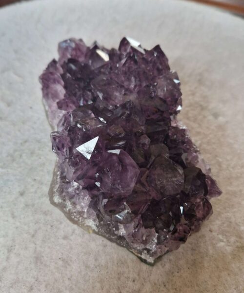 Large Premium High Grade Amethyst Raw Druzy Cluster Piece 49 - 836g H5.5xW14xD8.5cm - Image 3
