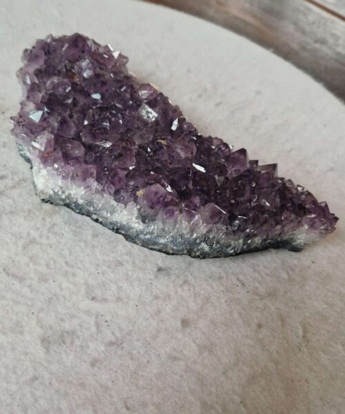 Large Premium High Grade Amethyst Raw Druzy Cluster Piece 51 - 807g H4xW20.5xD9.5cm - Image 2