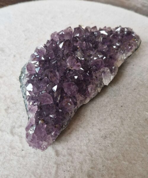 Large Premium High Grade Amethyst Raw Druzy Cluster Piece 51 - 807g H4xW20.5xD9.5cm - Image 4