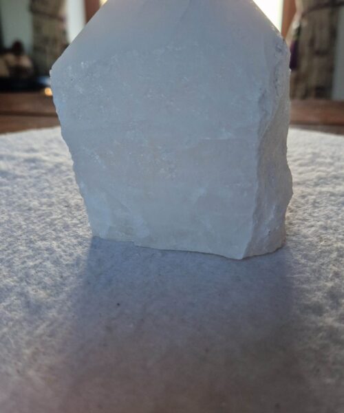 Large Clear Quartz White Crystal 24 Quartz Tower Points Polished Tip Gemstones Natural 1.124g H11.5xW8.5xD7cm - Image 4