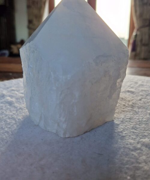 Large Clear Quartz White Crystal 24 Quartz Tower Points Polished Tip Gemstones Natural 1.124g H11.5xW8.5xD7cm