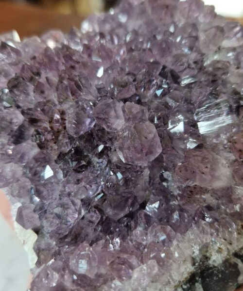 Large Premium High Grade Amethyst Raw Druzy Cluster Piece 106 - 641g H6.5xW10xD8cm - Image 9
