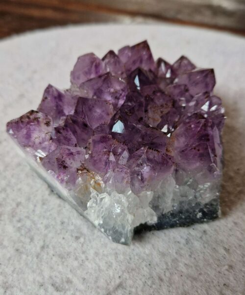 Large Premium High Grade Amethyst Raw Druzy Cluster Piece 107 - 648g H5.5xW11xD10cm - Image 4