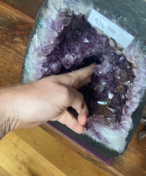 Amethyst Crystal Geode 934 Premium Queen Grade 13.12kg H28xW25xD18cm - Image 3