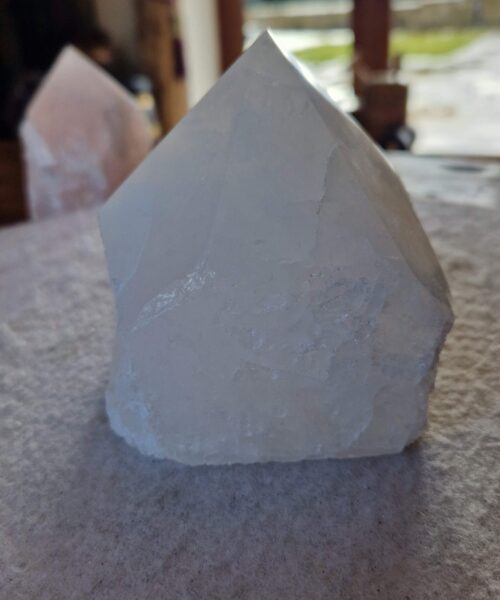 Large Clear Quartz White Crystal 32 Quartz Tower Points Polished Tip Gemstones Natural 1.077g H9xW9.5xD9cm - Image 7