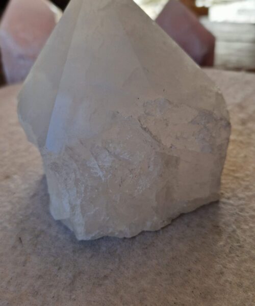 Large Clear Quartz White Crystal 35 Quartz Tower Points Polished Tip Gemstones Natural 1.047g H10xW9xD8cm - Image 5