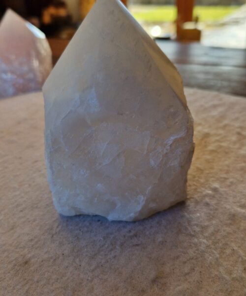 Large Clear Quartz White Crystal 36 Quartz Tower Points Polished Tip Gemstones Natural 1.078g H10xW8xD8cm - Image 6