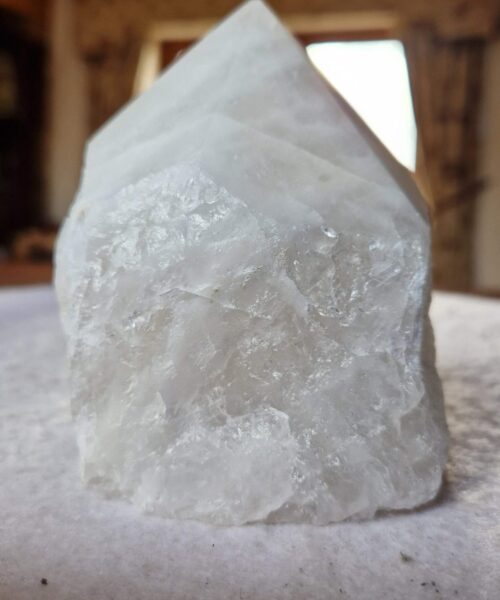 Large Clear Quartz White Crystal 37 Quartz Tower Points Polished Tip Gemstones Natural 1.072g H10xW8xD8cm