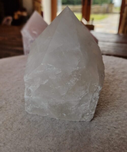 Large Clear Quartz White Crystal 40 Quartz Tower Points Polished Tip Gemstones Natural 1.148g H11xW9xD8cm - Image 3