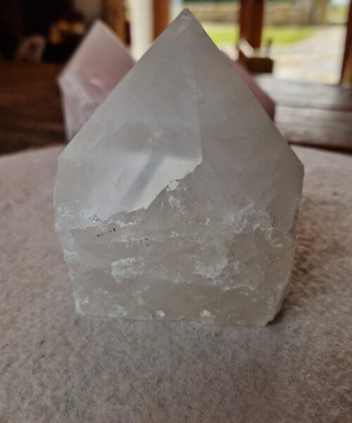 Large Clear Quartz White Crystal 40 Quartz Tower Points Polished Tip Gemstones Natural 1.148g H11xW9xD8cm