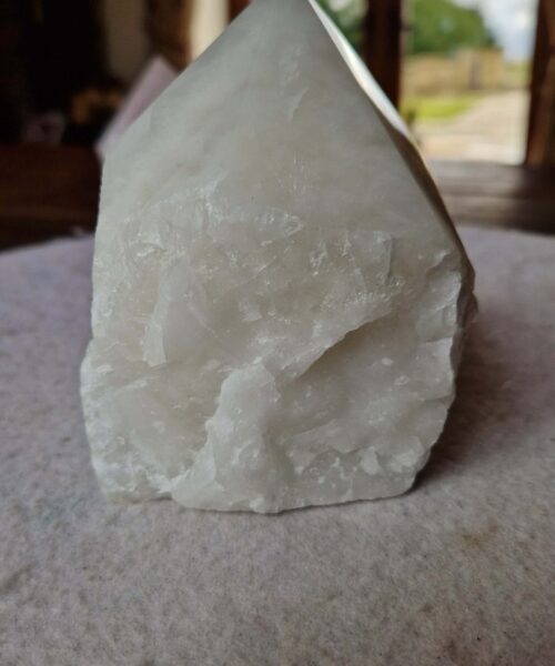 Large Clear Quartz White Crystal 41 Quartz Tower Points Polished Tip Gemstones Natural 1.077g H11xW8xD8cm - Image 3
