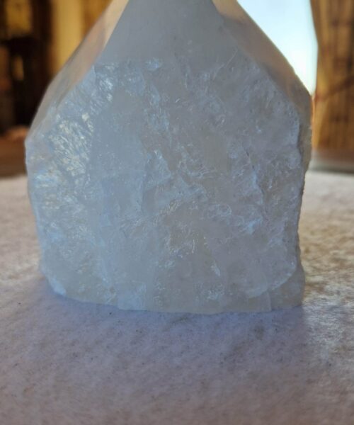 Alternative view of Large Clear Quartz White Crystal 43 Quartz Tower Points Polished Tip Gemstones Natural 1.091g H11xW8xD8cm