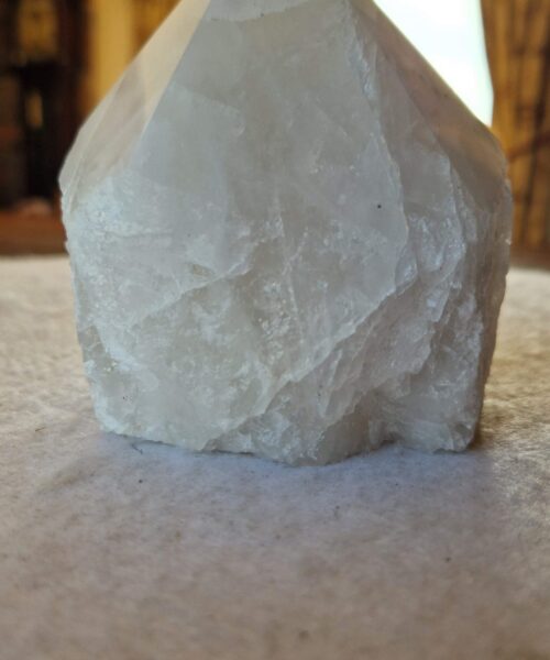 Large Clear Quartz White Crystal 45 Quartz Tower Points Polished Tip Gemstones Natural 1.054g H10xW8.5xD8cm - Image 3