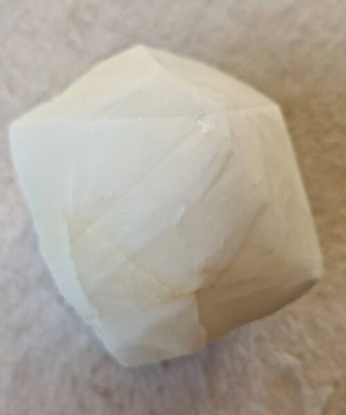 Large Clear Quartz White Crystal 47 Quartz Tower Points Polished Tip Gemstones Natural 1.143g H11xW8.5xD7.5cm - Image 7