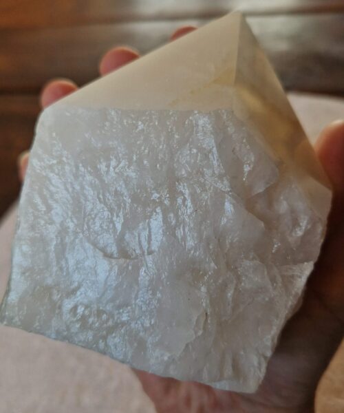 Large Clear Quartz White Crystal 47 Quartz Tower Points Polished Tip Gemstones Natural 1.143g H11xW8.5xD7.5cm - Image 8