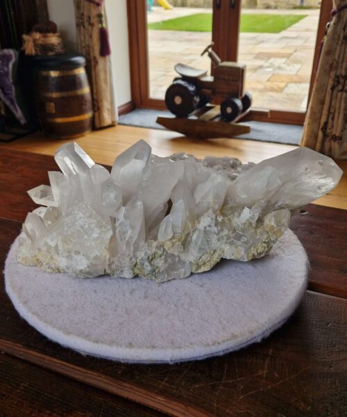 HUGE Premium Rare Clear White Rock Crystal Cluster 31 - 10.832g H18xW26xD27.5cm