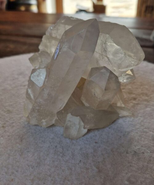 Large Premium Rare Clear White Rock Crystal Cluster 32 - 1.063g H9.5xW10.5xD9cm - Image 5