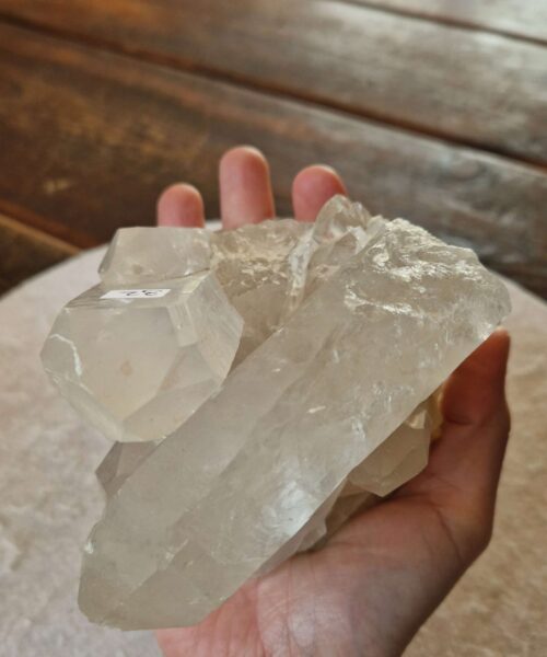 Large Premium Rare Clear White Rock Crystal Cluster 32 - 1.063g H9.5xW10.5xD9cm - Image 7