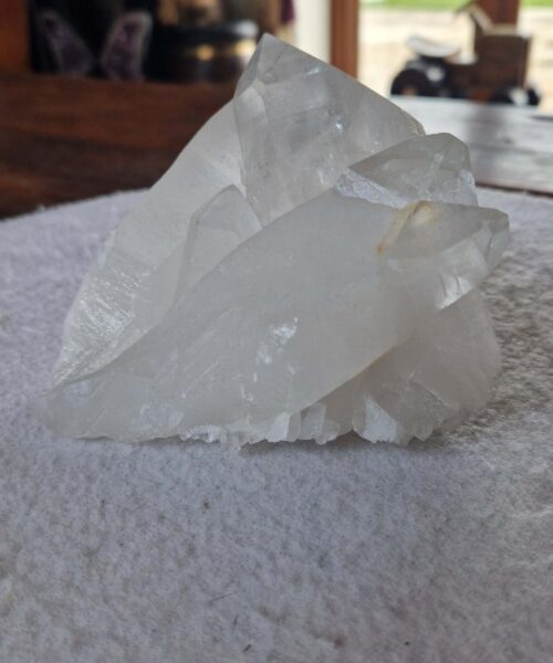 Large Premium Rare Clear White Rock Crystal Cluster 35 - 962g H8.5xW13xD10cm - Image 3