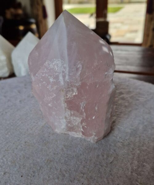 Large Rose Quartz Pink Crystal 10 Quartz Tower Points Polished Tip Gemstones Natural 1.062g H12xW8xD8cm - Image 4