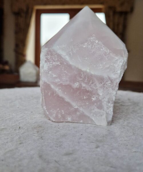Large Rose Quartz Pink Crystal 13 Quartz Tower Points Polished Tip Gemstones Natural 1.096g H11xW8xD8cm - Image 10